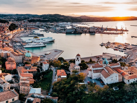 Immagine del Porto di Ancona